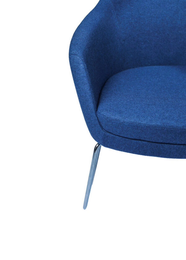 Moderna Fotelja Megan udobna i modernog dizajna, plave boje - online shop - Commodo Home & Living