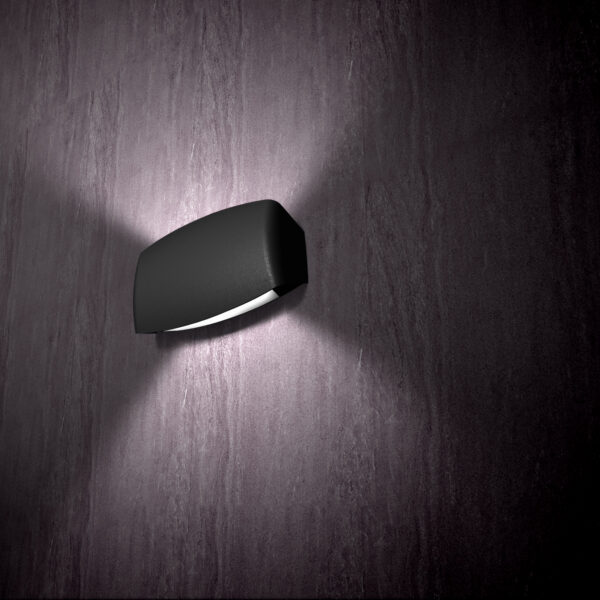 Moderna Nadgradna zidna svjetiljka - ABRAM 190 klasičnog dizajna, crne boje - internet prodaja - Commodo Home & Living
